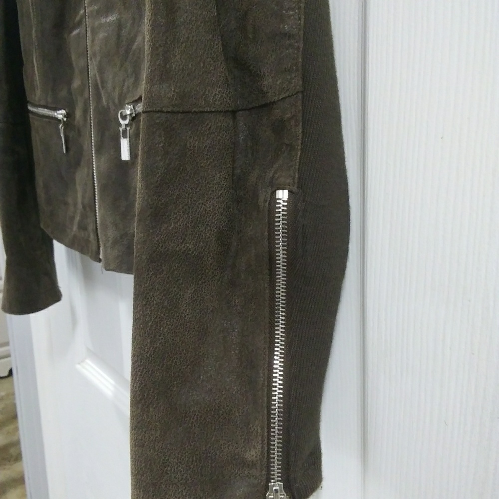Wilsons Leather Jacket Sz. (M) - Picture 6 of 8